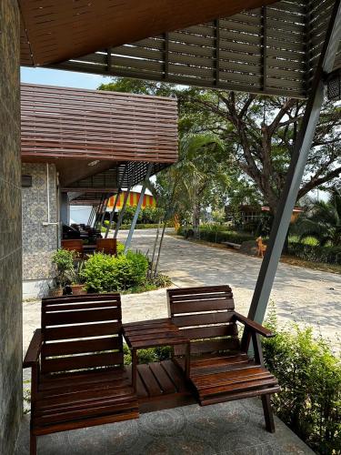 MJ Resort in Nong Phai