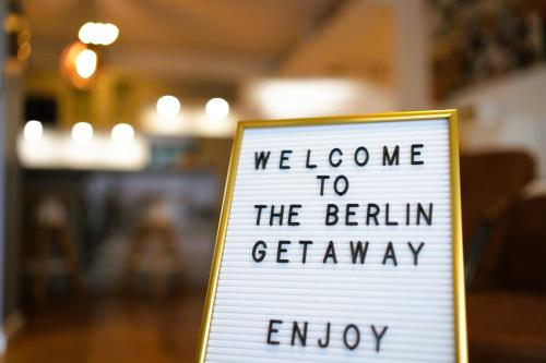 The Berlin Getaway / 80qm in Berlin's Historic Diplomatic Quarter, Berlín (fotografie 7)