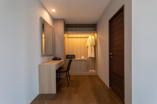 Tisha Hotel thumbnail 5