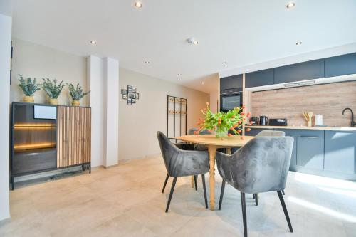 Les Gîtes de Huy - 3 gîtes dans le centre de Huy Les Gîtes de Huy - 3 gîtes dans le centre de Huy