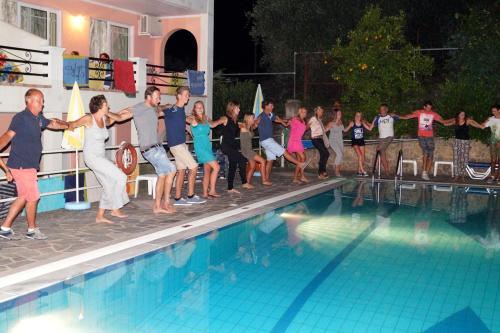 Mathraki Resort