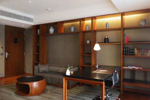 Vertigo Suite image 7