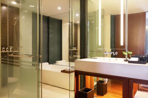 Edge Suite image 6