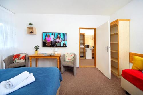 Hotel Lenka - image 2
