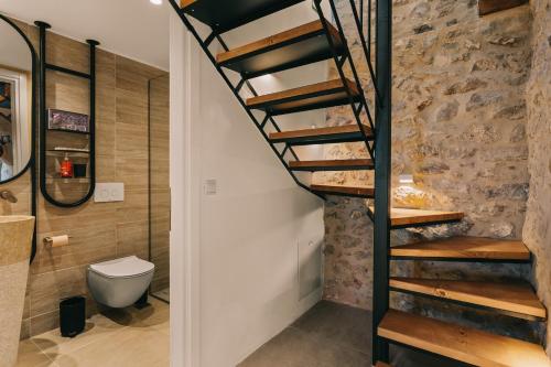 Hawk Tower Apartment - Pyrgos Towers Complex Hawk Tower Apartment - Pyrgos Towers Complex