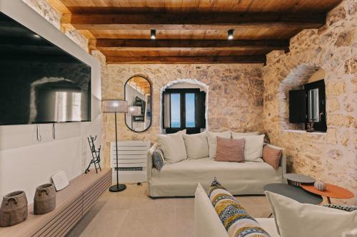 Hawk Tower Apartment - Pyrgos Towers Complex Hawk Tower Apartment - Pyrgos Towers Complex