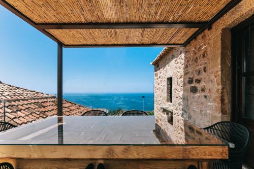 Hawk Tower Apartment - Pyrgos Towers Complex Hawk Tower Apartment - Pyrgos Towers Complex