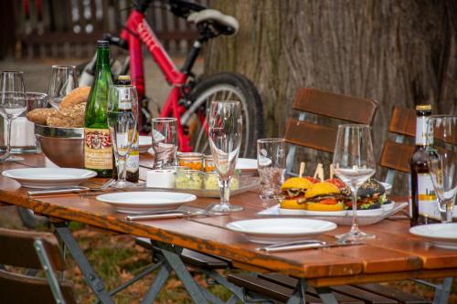 Deutsches Haus Hotel Restaurant Gastwirtschaft Biergarten am Radweg Bermuthshain