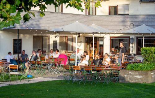 Deutsches Haus Hotel Restaurant Gastwirtschaft Biergarten am Radweg Bermuthshain