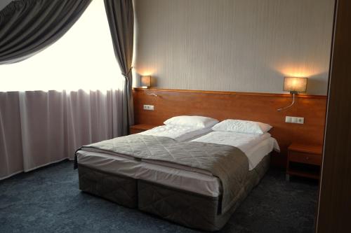 1 double bed
