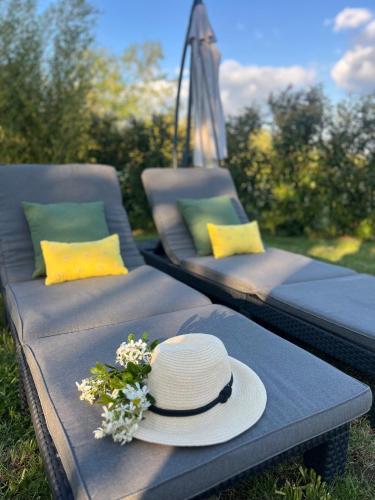 Kert, Villa Bellevue in Mailly-Le-Chateau