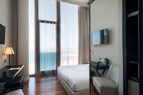 1 queen bed