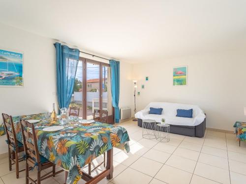 Villa Les Pesquiers by Interhome - Accommodation - Hyères