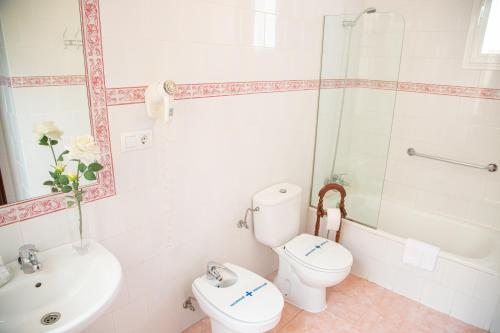 Single Room image 3