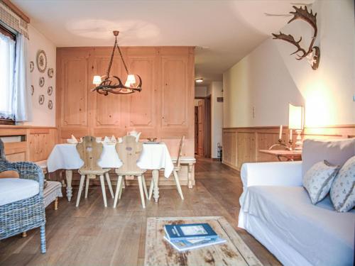 Apartment Chesa Tschierv II 30 by Interhome in Celerina/Schlarigna, Schweiz