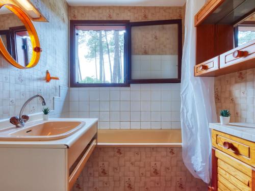 Holiday Home Les Sylvaines by Interhome in Karkansa