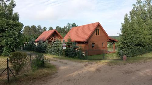 Mazury - Całoroczne domki nad jeziorem -sauna -balia z jacuzzi