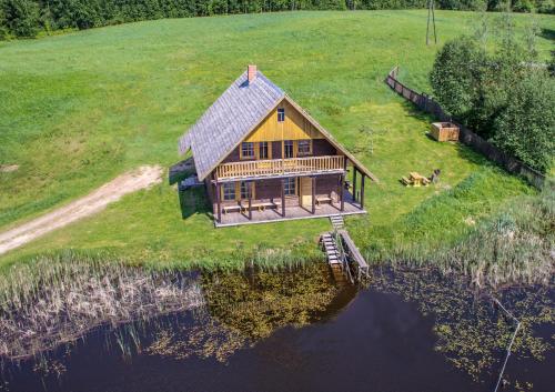 Nas proximidades, Ligatnes Zemturi in Melturi