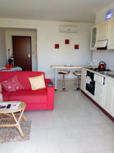 Captivating 2-Bed Apartment in Caulonia Marina