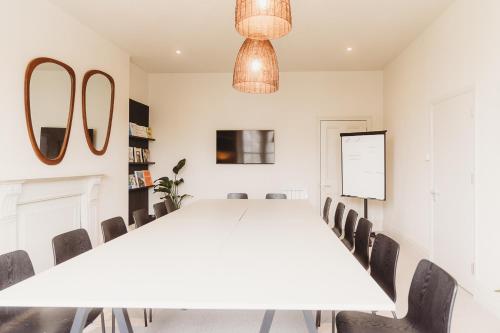 Merchant House - image 7