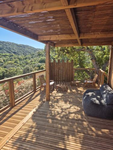 Chalet maisonette dans hameau calme - Location saisonnière - Bonifacio