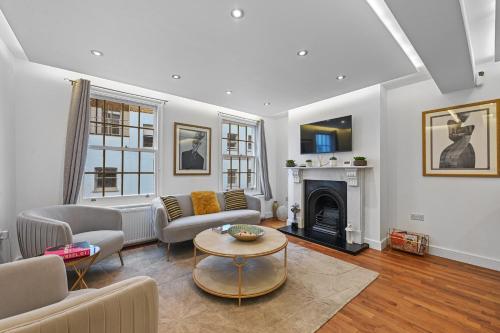 Knightsbridge 3 Bedroom Home 1 Minute Harrods, Londyn (zdjęcie 2)