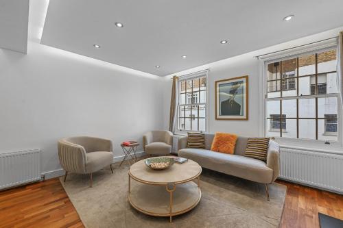Knightsbridge 3 Bedroom Home 1 Minute Harrods, Londyn (zdjęcie 3)