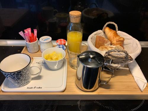 餐飲選擇, Chambre romantique avec Jacuzzi privée (Chambre romantique avec Jacuzzi privee) in 梅西