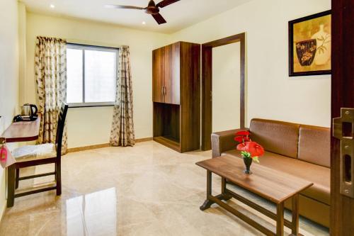 Super Townhouse OAK Hotel Chaitanya Executive Near Fun Time Multiplex