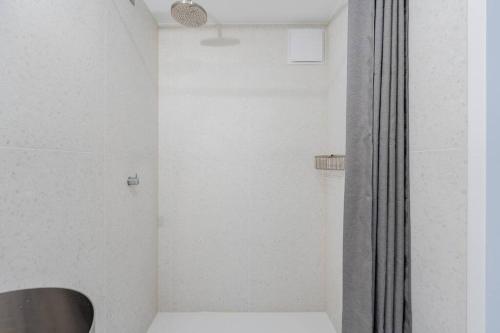 Neue Architektur Wohnung in Mitte - Beste Lage, Berlino (foto 4)