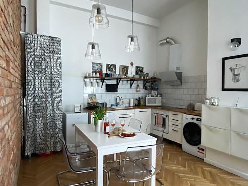 NICE TRABI APARTMENT IN THE CITY, Budapest (photo 2)