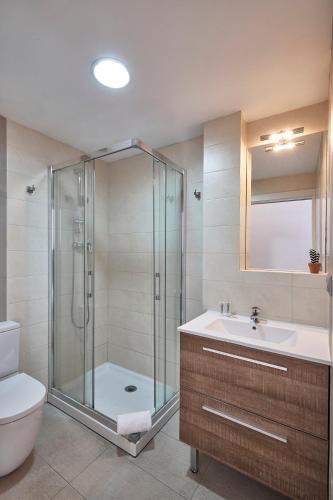 Bbarcelona Apartments Modern Eixample Flats - image 2