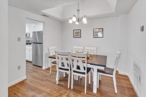 Handsome 2BR Condo with Gorgeous Views in Sugar Mountain! condo detail
