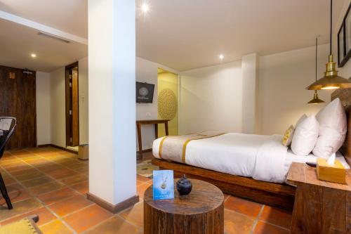 Deluxe Double Room image 5
