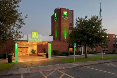 Holiday Inn Brentwood, an IHG Hotel