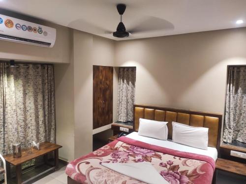 Hotel Vrindavan Deluxe Kolhapur