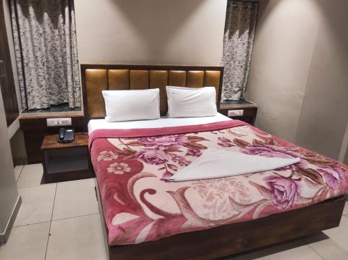 Hotel Vrindavan Deluxe Kolhapur