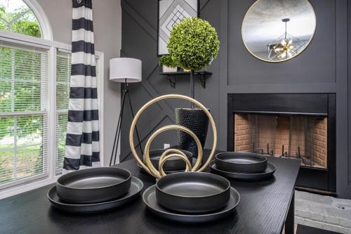 NEW ENTIRE PLACE COZY QUIET 2b2b TOWNHOUSE SP1261 in Norcross, USA