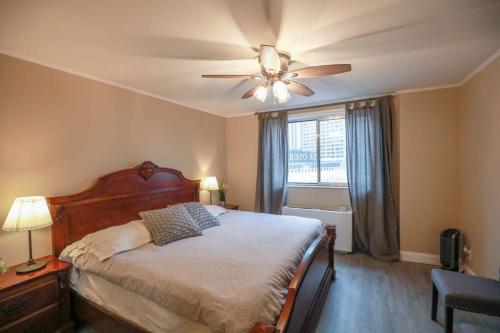 Downtown Atlanta Condo! Onsite Parking! LM908 detail