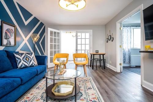 Heart Downtown 2BD Onsite Parking Condo City View! LM401 in Atlanta, USA
