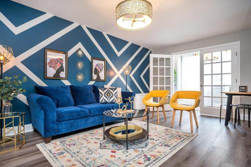 Heart Downtown 2BD Onsite Parking Condo City View! LM401 in Atlanta, USA
