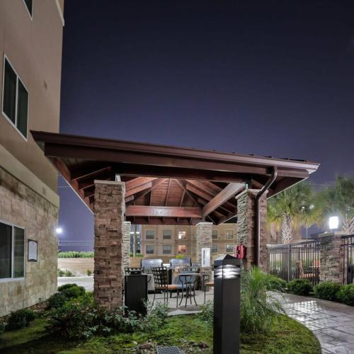 Free Parking Free Wifi with Kitchen Washer Dryer Relux Studio Group 2 in Houston, USA