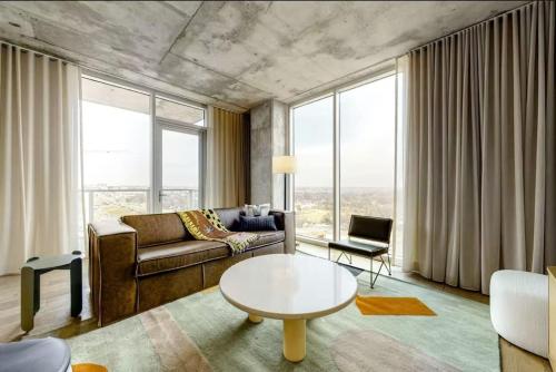 Luxe High Rise off of Rainey St in Austin, USA