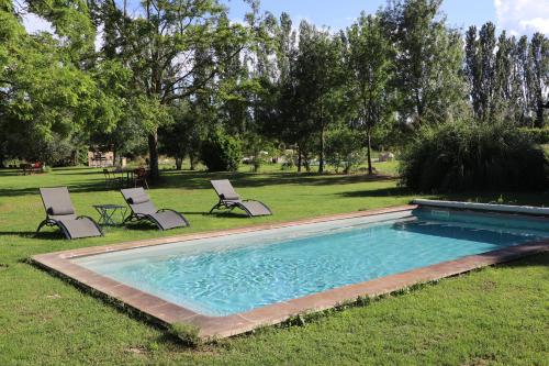 Le Mas des Cerisiers JACUZZI et SAUNA inclus pour tous les logements - 수영장