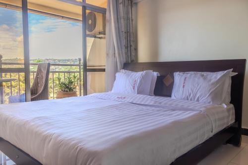 Executive Suite image 4