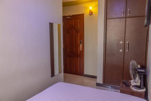Budget Double or Twin Room image 4