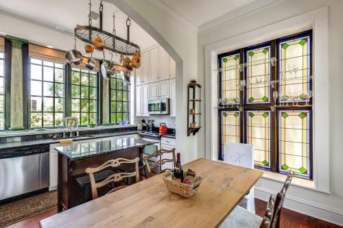 The Most Charming Old Brick Alley Charleston The Most Charming Old Brick Alley Charleston