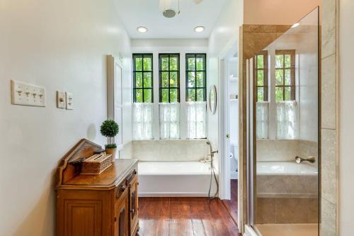 The Most Charming Old Brick Alley Charleston The Most Charming Old Brick Alley Charleston