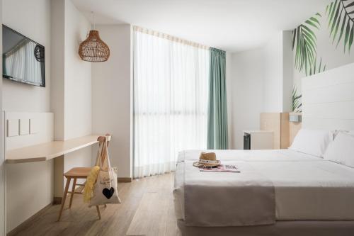 Florida Park Hotel in Santa Susana