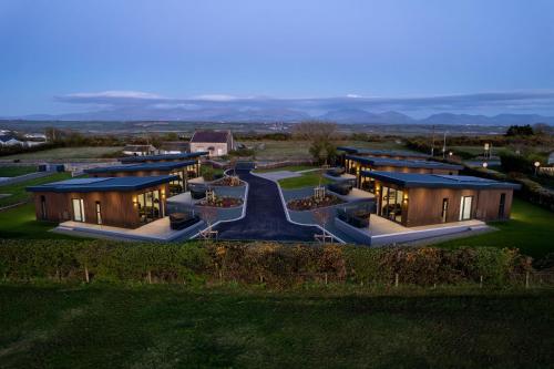Viesnīcas āriene, Seiriol Lodge in Llangristiolus